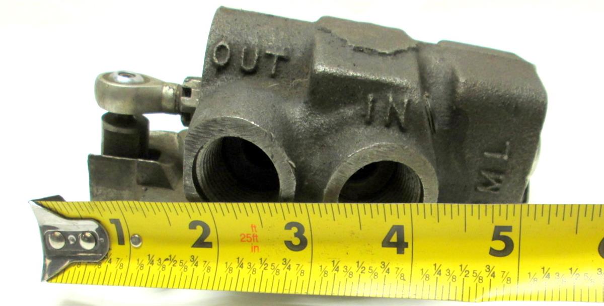 5T-2115 | 5T-2115 Power Steering Box Actuator Multifuel Engine M54 (7).JPG