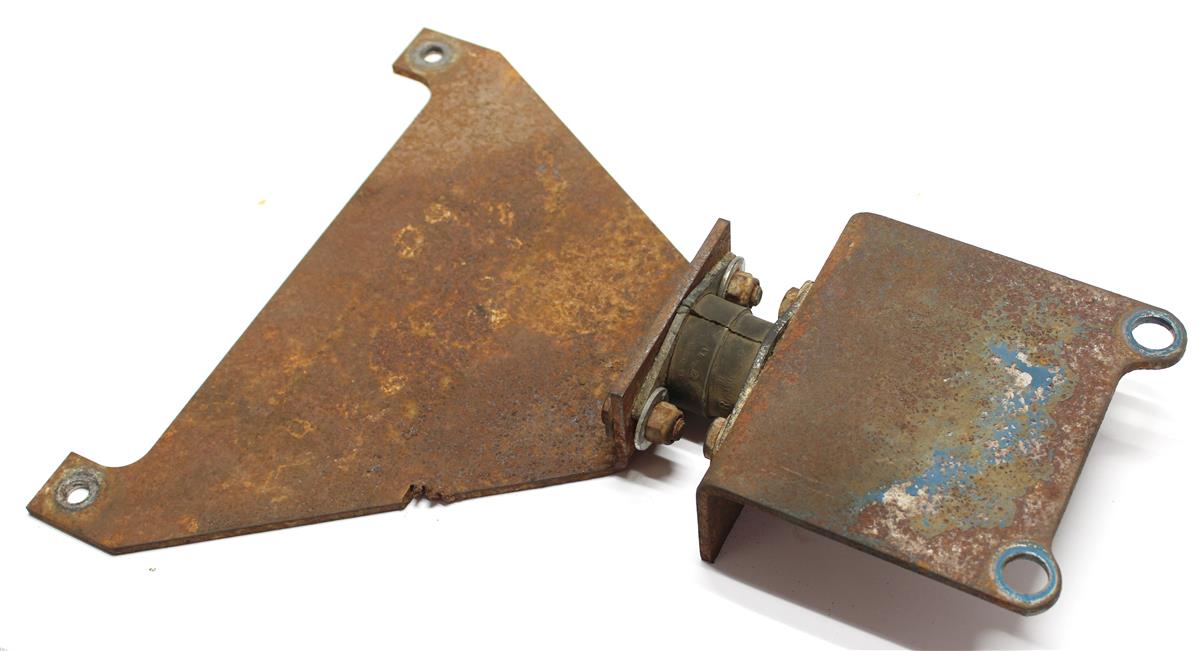 Radiator Top Angle Bracket Assembly M809 M931