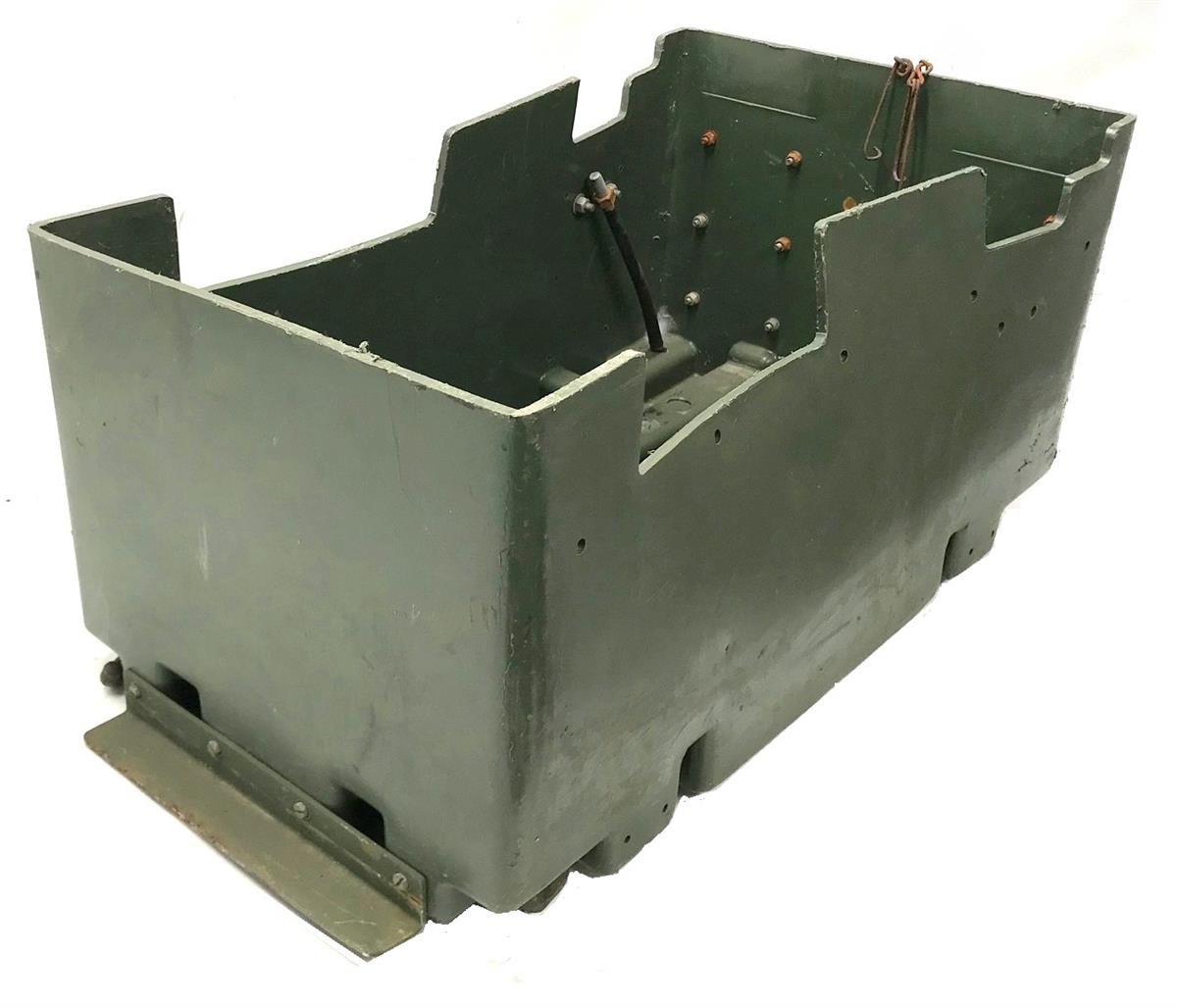 5T-525 | 5T-525  Battery Box  (1).jpg