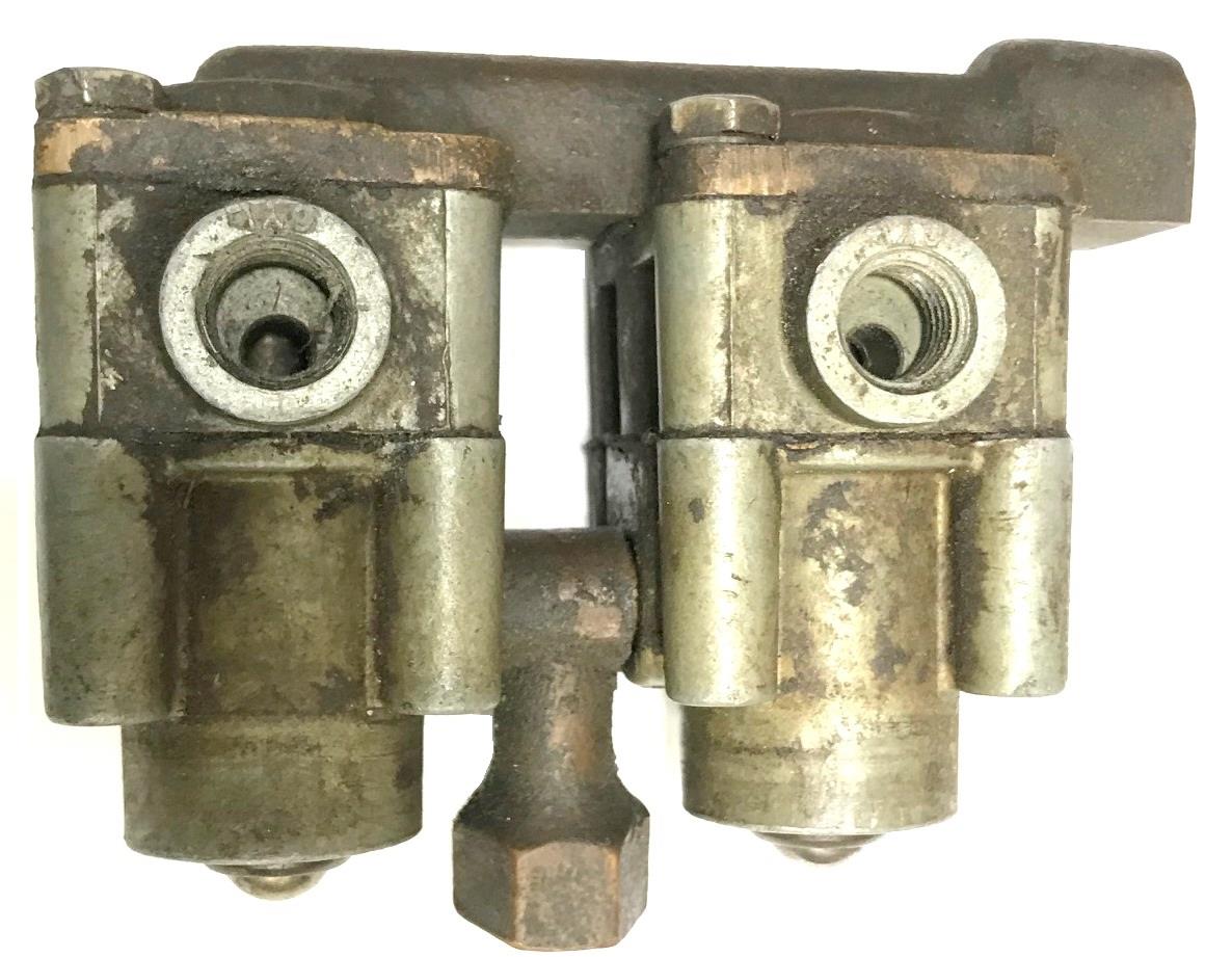 5T-643 | 5T-643  Poppet Valve Rockwell Transfer Case Actuator  (3)(Used).jpg