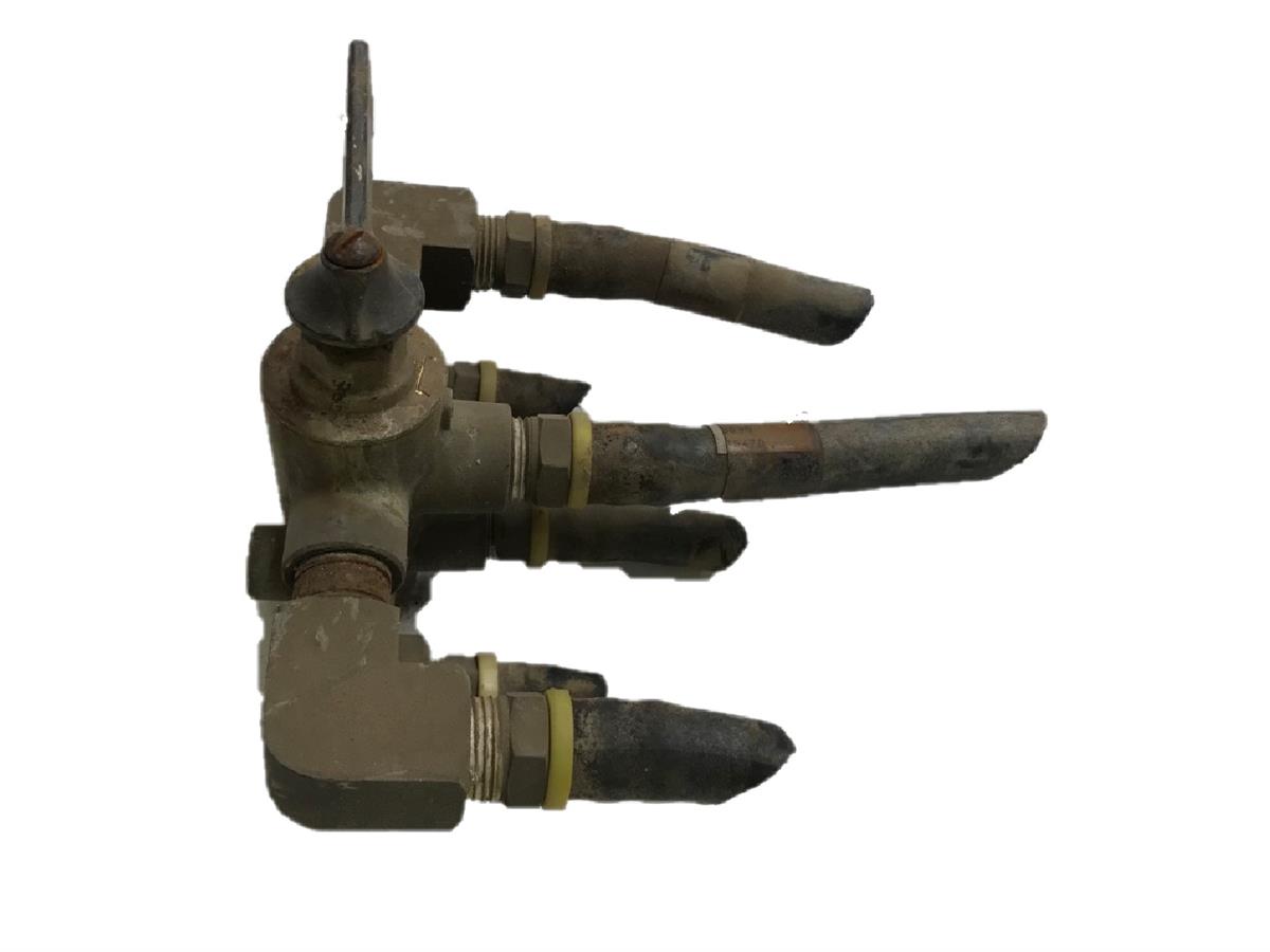 5T-778 | 5T-778 Fuel Tank Diverter Selector Valve (2).JPG