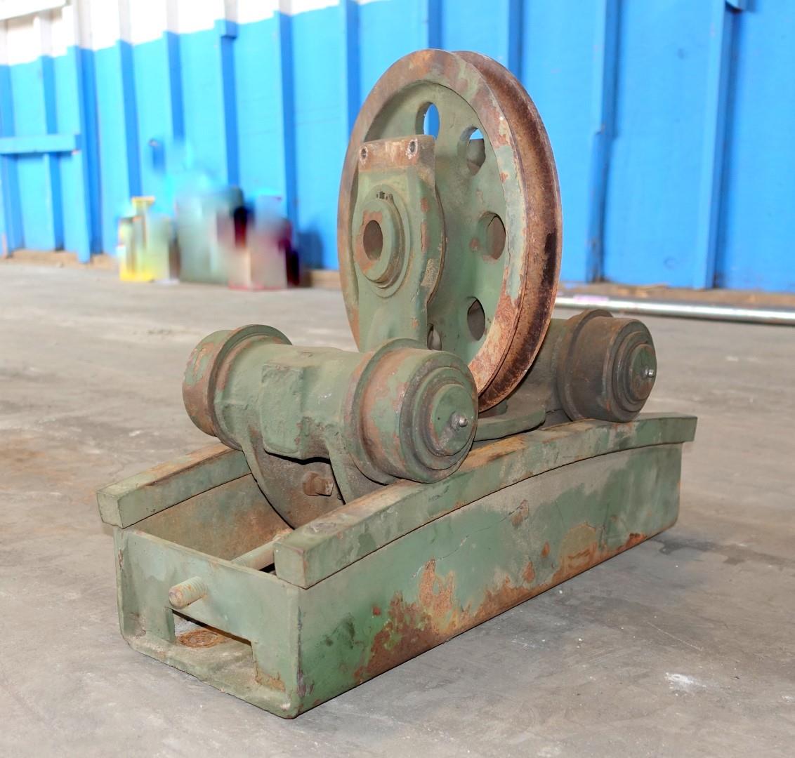 5T-972 | 5T-972 45000 Lb Rear Winch Level Wind with Track for M816 M936 Wreckers USED (11).JPG