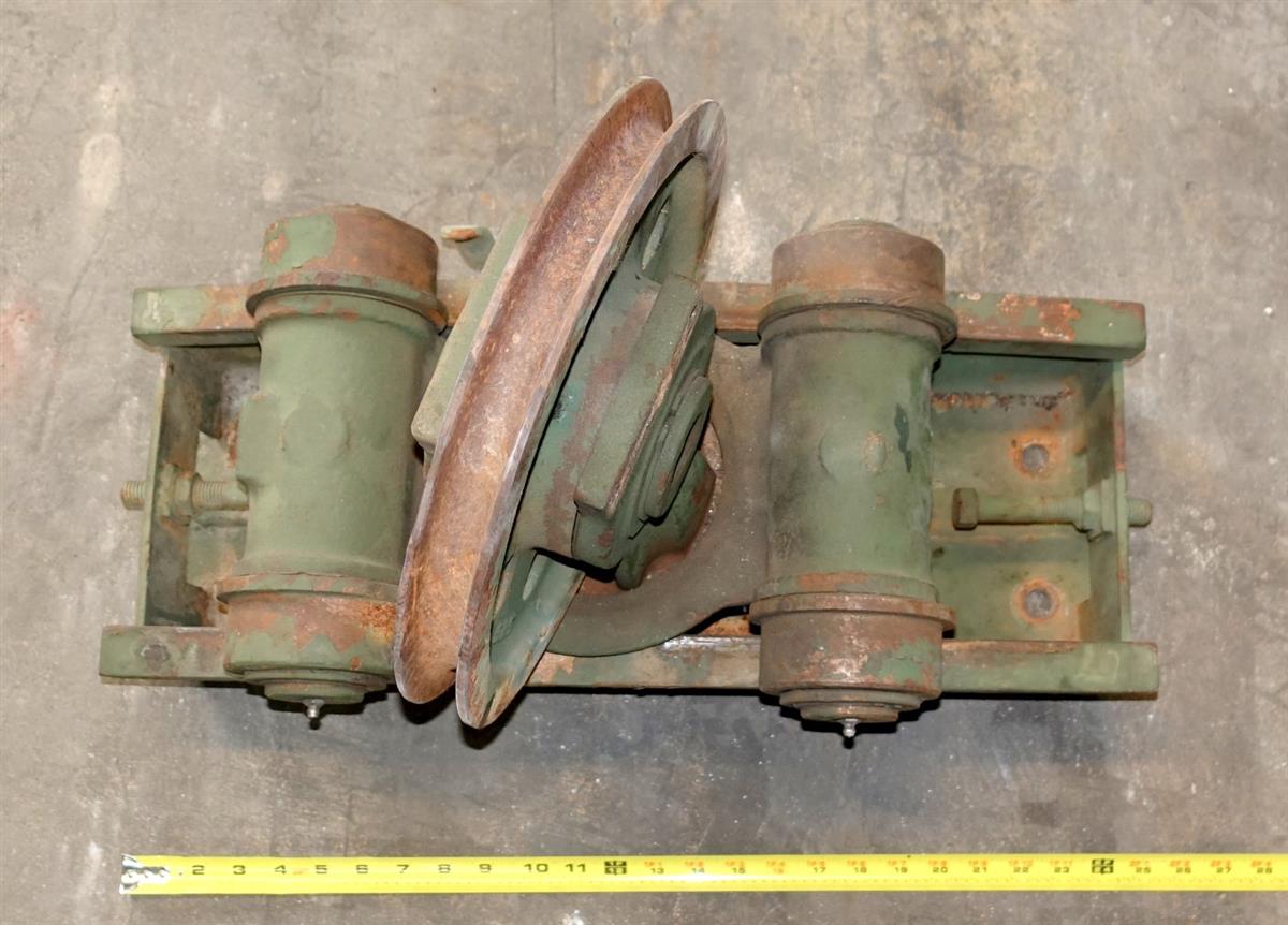 5T-972 | 5T-972 45000 Lb Rear Winch Level Wind with Track for M816 M936 Wreckers USED (2).JPG
