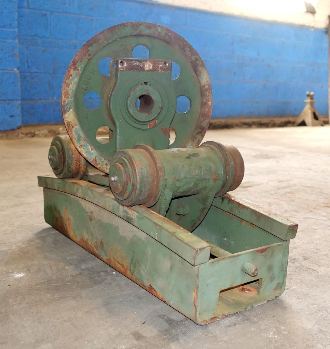 5T-972 | 5T-972 45000 Lb Rear Winch Level Wind with Track for M816 M936 Wreckers USED (5).JPG