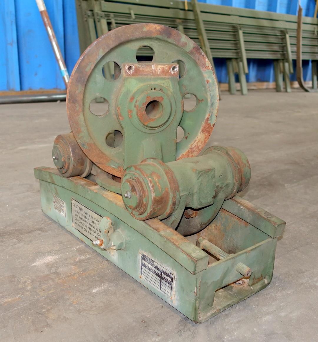 5T-972 | 5T-972 45000 Lb Rear Winch Level Wind with Track for M816 M936 Wreckers USED (9).JPG