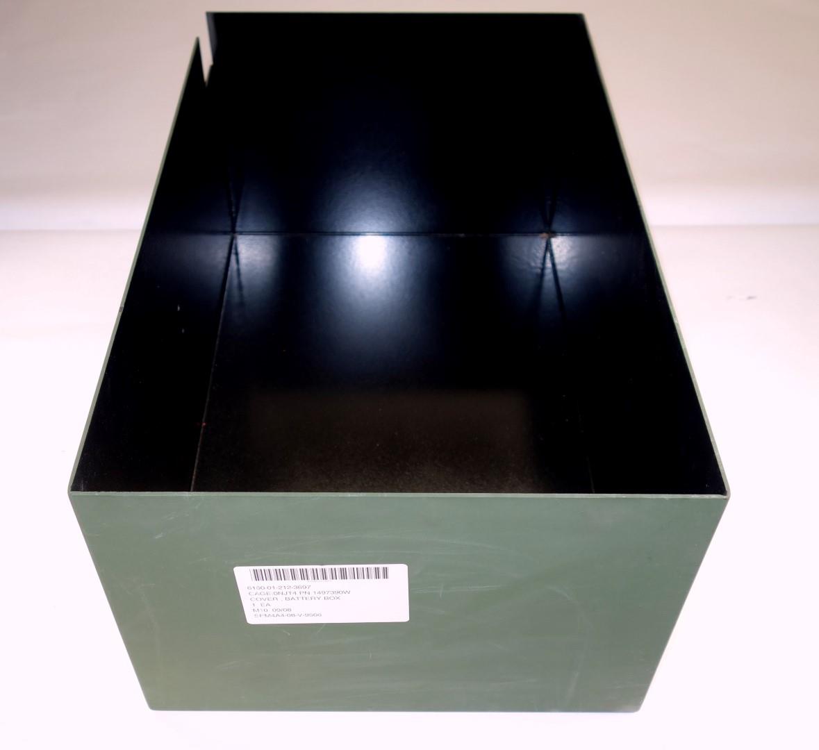 HEM-225 | 6160-01-212-3697 Battery Box Cover for HEMTT NOS (4).JPG