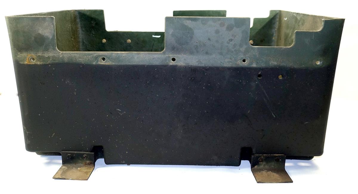 M35-687 | 6160-01-378-0683 M35 Battery Box (5) (Large).JPG