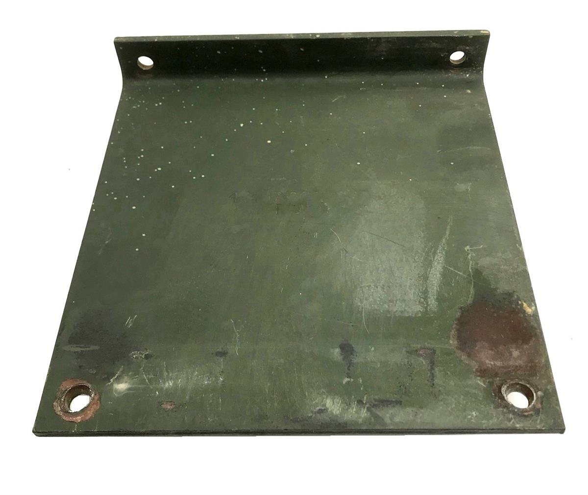 9M-1040 | 9M-1040 Radiator Top Mounting Bracket M939A2  (5)(USED).jpg