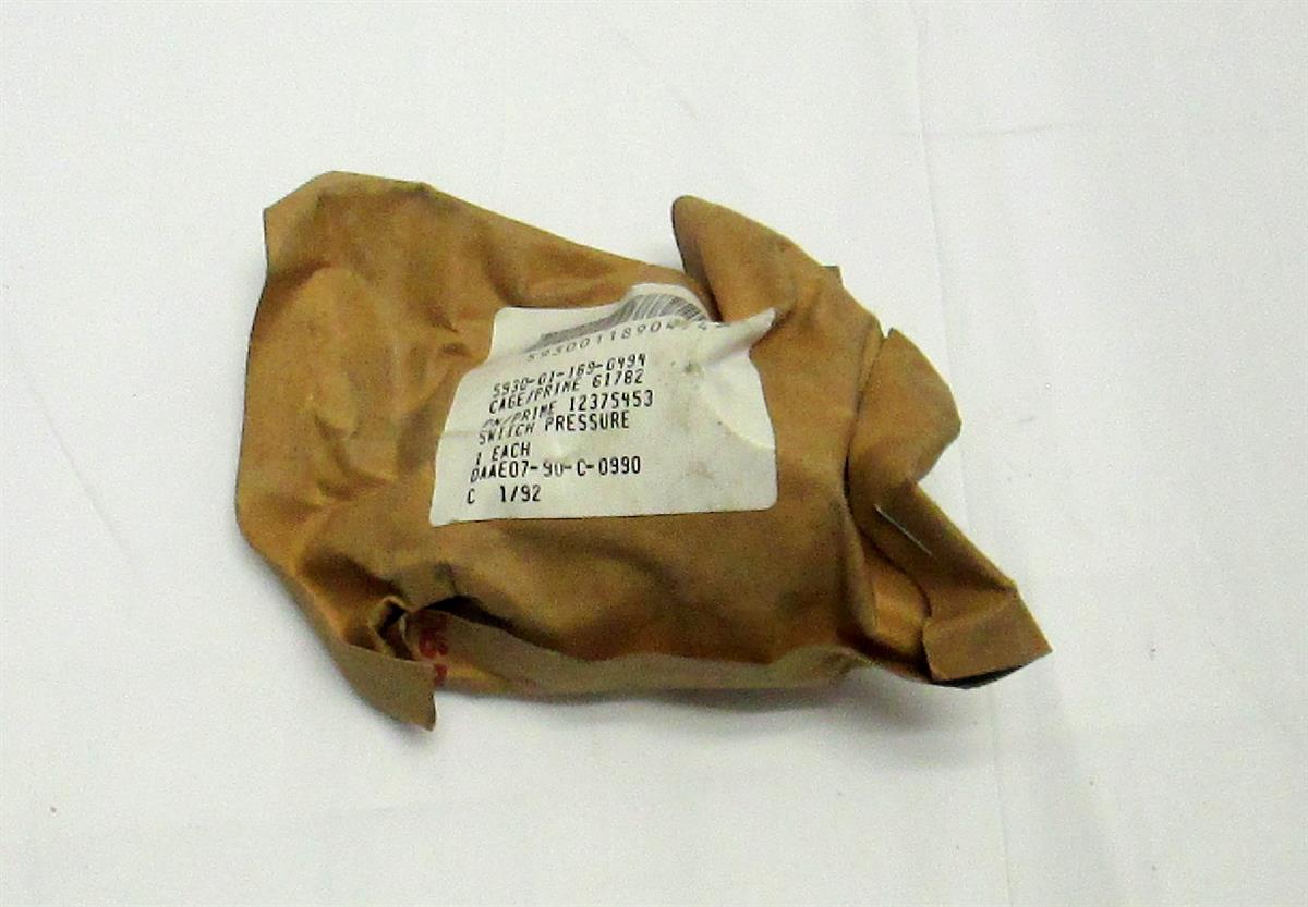 9M-800 | 9M-800 Low Air Pressure Switch  M939 (2).JPG