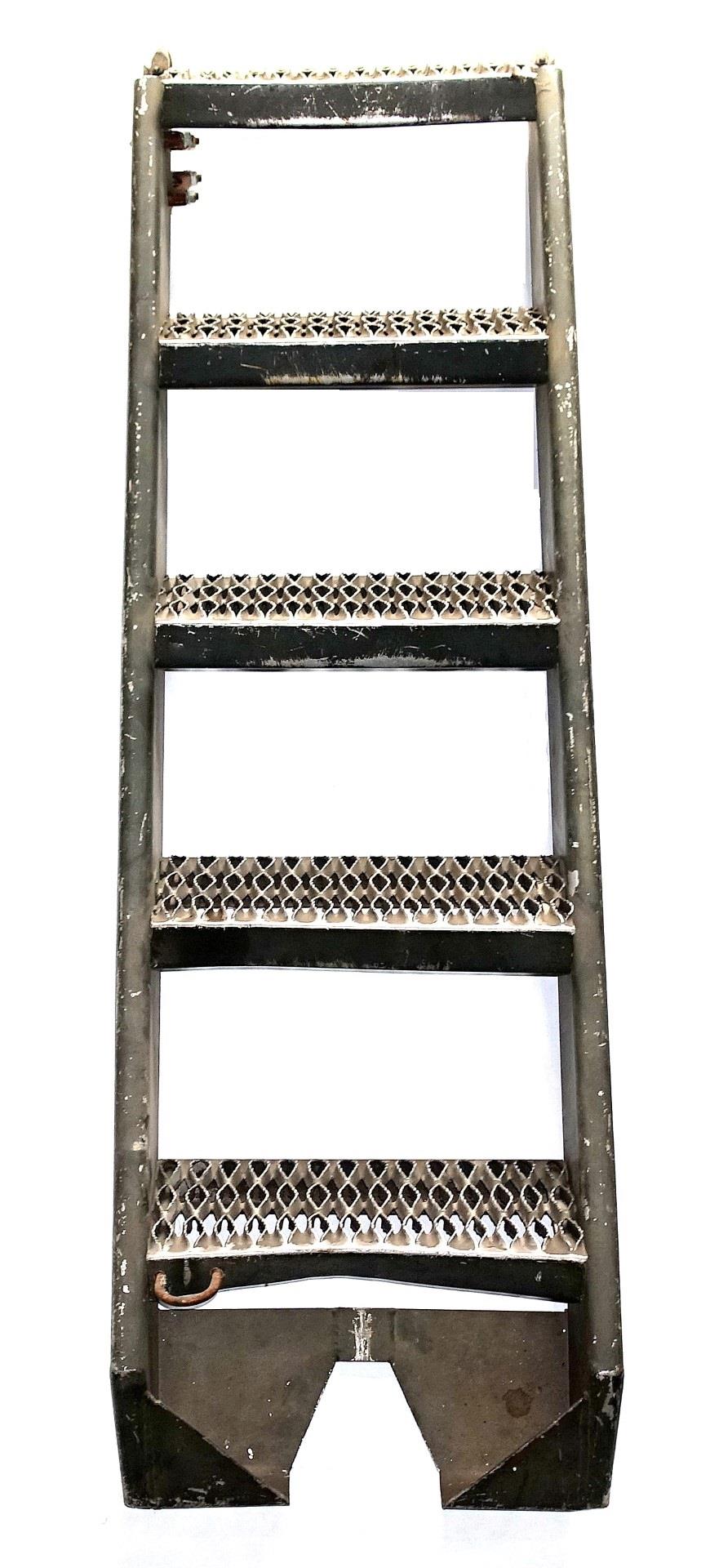 ALL-5213 | ALL-5213 5-Step Boarding Ladder (2) (Large).JPG