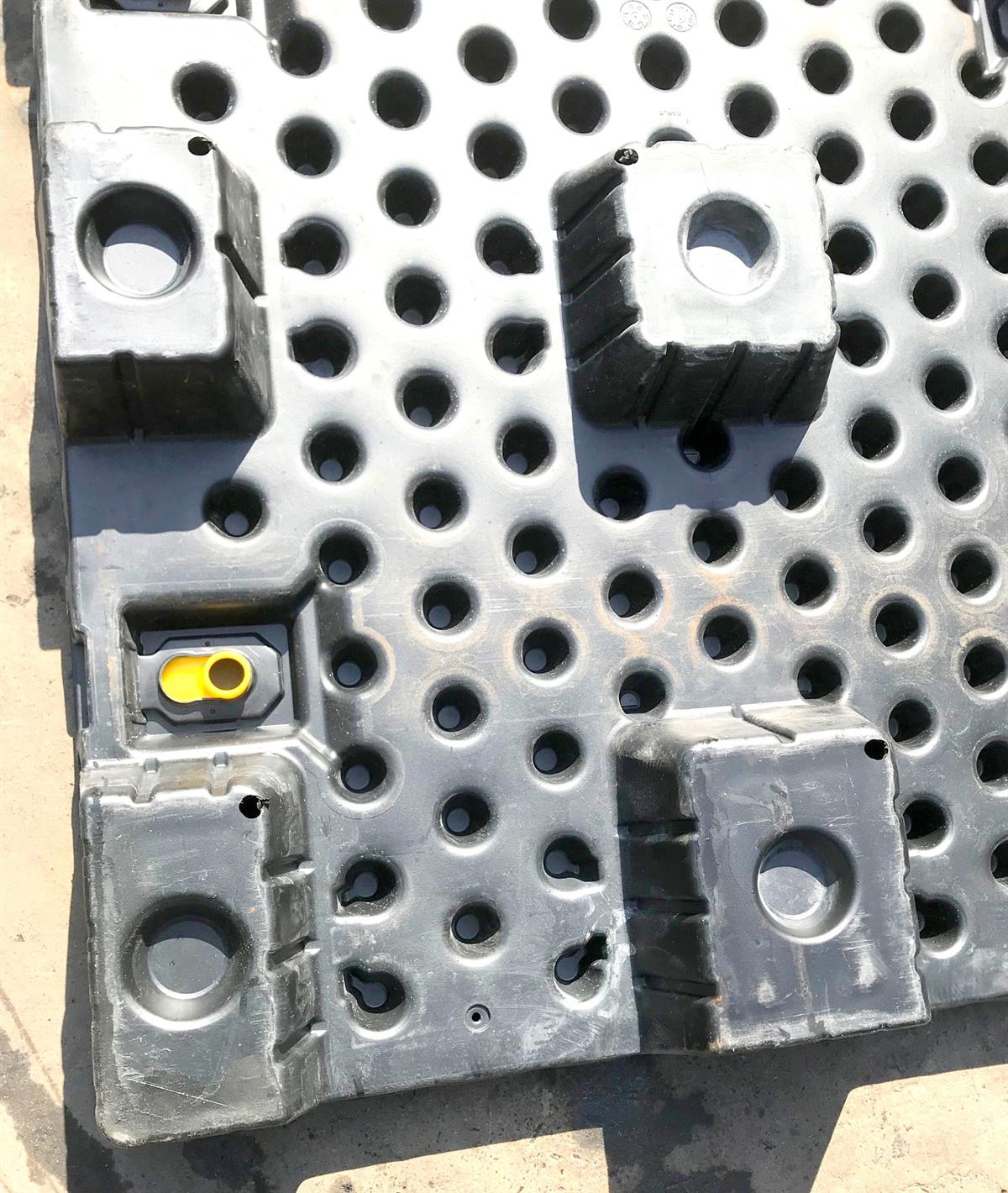 ALL-5256 | ALL-5256  Connecticut Container Corp Pallet Base 40 x 48 for Tri-Wall Box (P3)(5).jpg