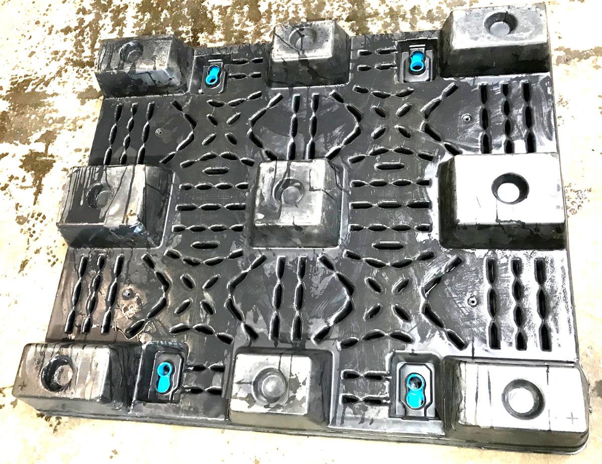 ALL-5257 | ALL-5257  Connecticut Container Corp Pallet Base 40 x 48 for Tri-Wall Box (P4)(2).jpg