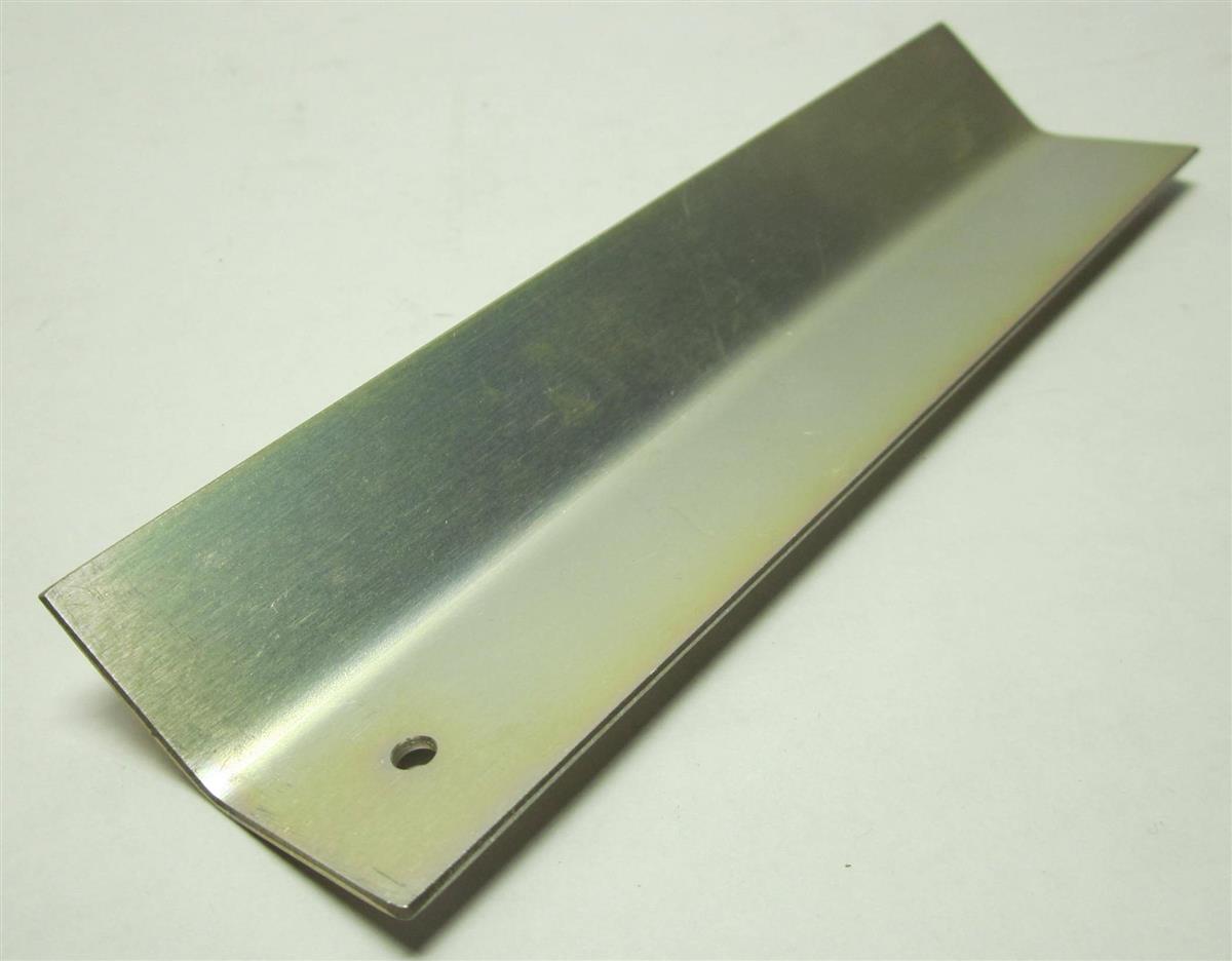 HM-3589 | Body Side Panel Angle Bracket (2).JPG