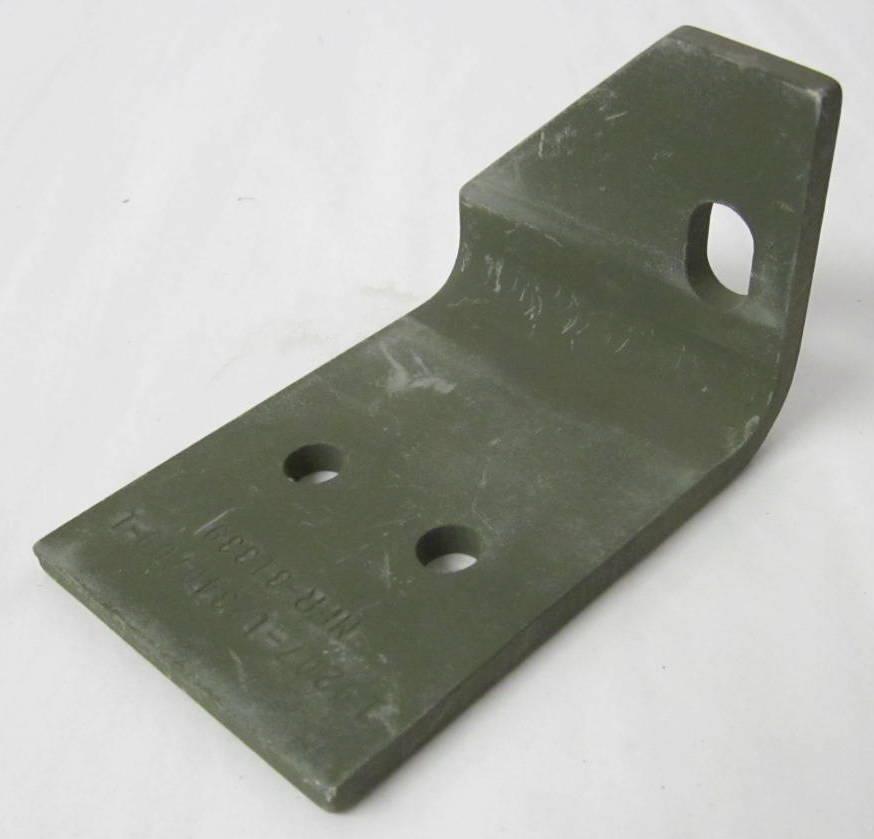 HM-1193 | Bulkhead Divider Left Angle Bracket 2-Door (1).JPG