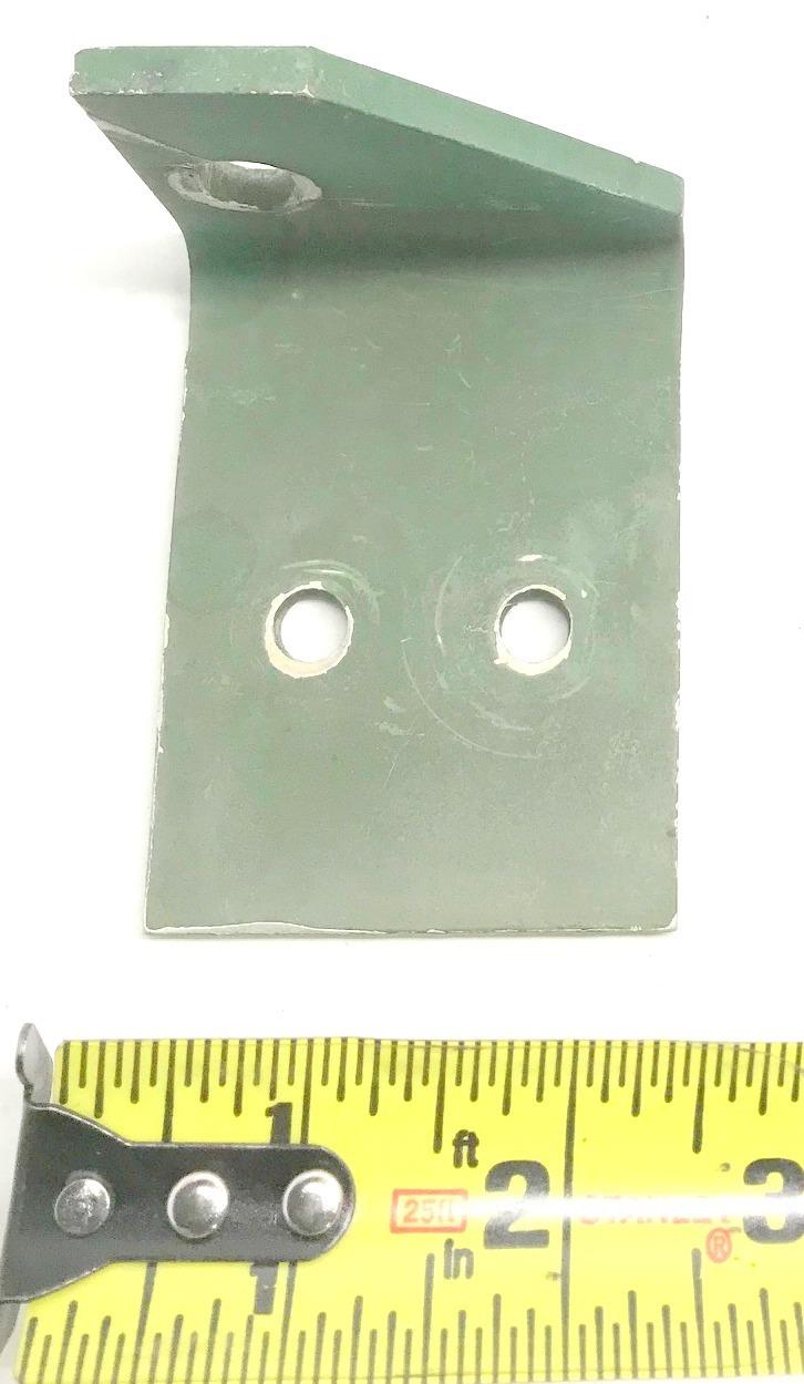HM-1194 | Bulkhead Divider Right Angle Bracket 2-Door HMMWV (5).jpg