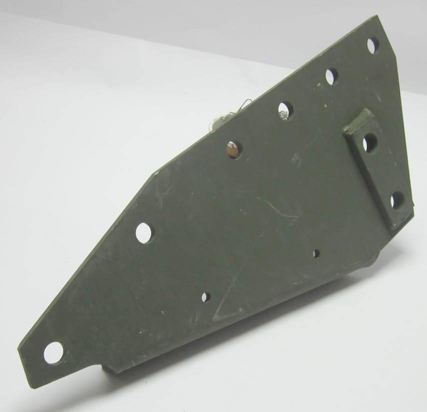 COM-5712 | Bumper Mounting Bracket Left (3).JPG