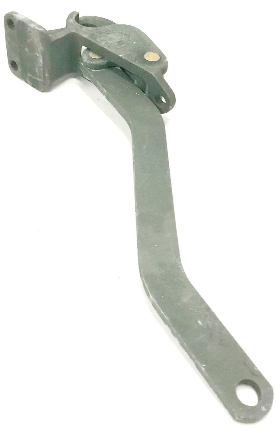COM-5233 | COM-5233  Dump Truck Lower Tail Gate Latch (3).jpg