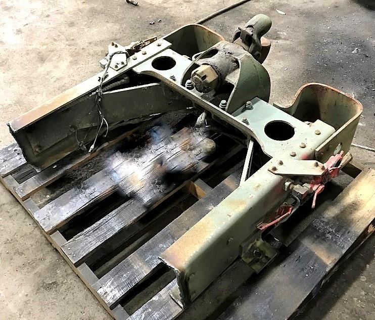 COM-5311 | COM-5311  Rear Hitch With Bumperettes And Glad Hands (Complete Assembly)  (1).jpg