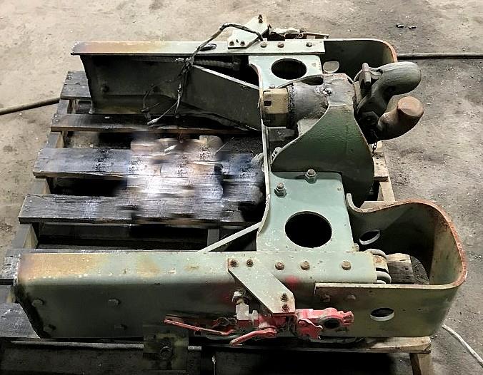 COM-5311 | COM-5311  Rear Hitch With Bumperettes And Glad Hands (Complete Assembly)  (10).jpg