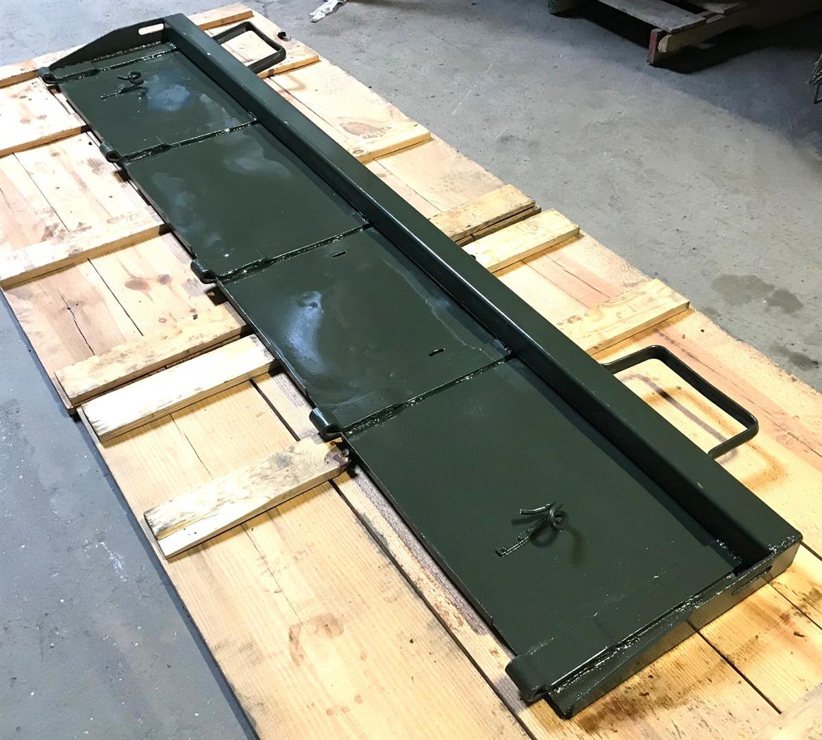 COM-5332 | COM-5332 Non-DropSide Tailgate (Green) (USED) (8).jpg