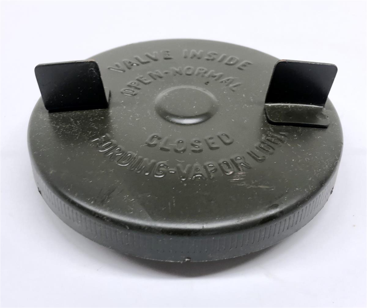 COM-5469 | COM-5469 Common Military Fuel Cap (4).JPG