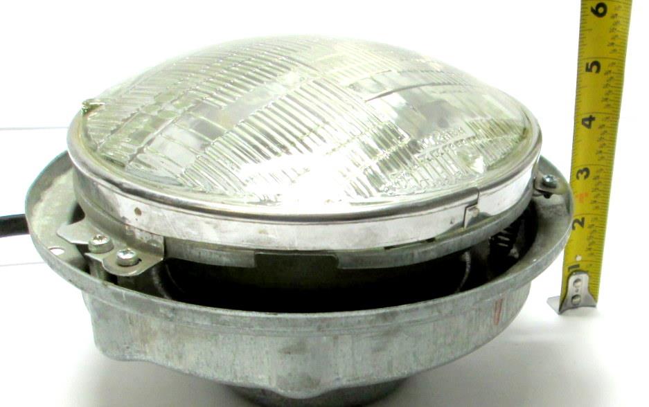 FM-175 | FM-175 Headlight Assembly with Bucket Bulb Ring FMTV LMTV Update  (4).JPG