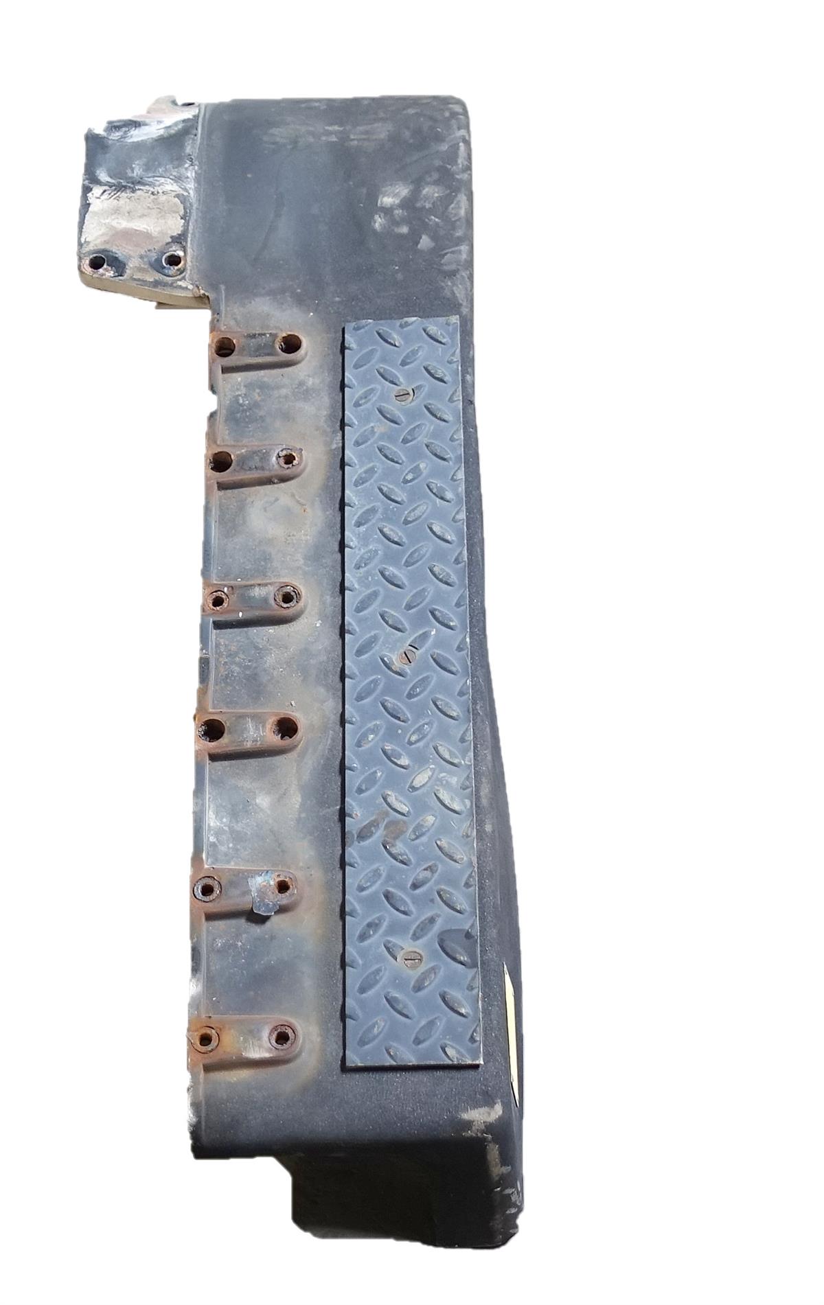 FM-296 | FM-296 LMTV FMTV Right Hand (RH) Front Fender (2).JPG