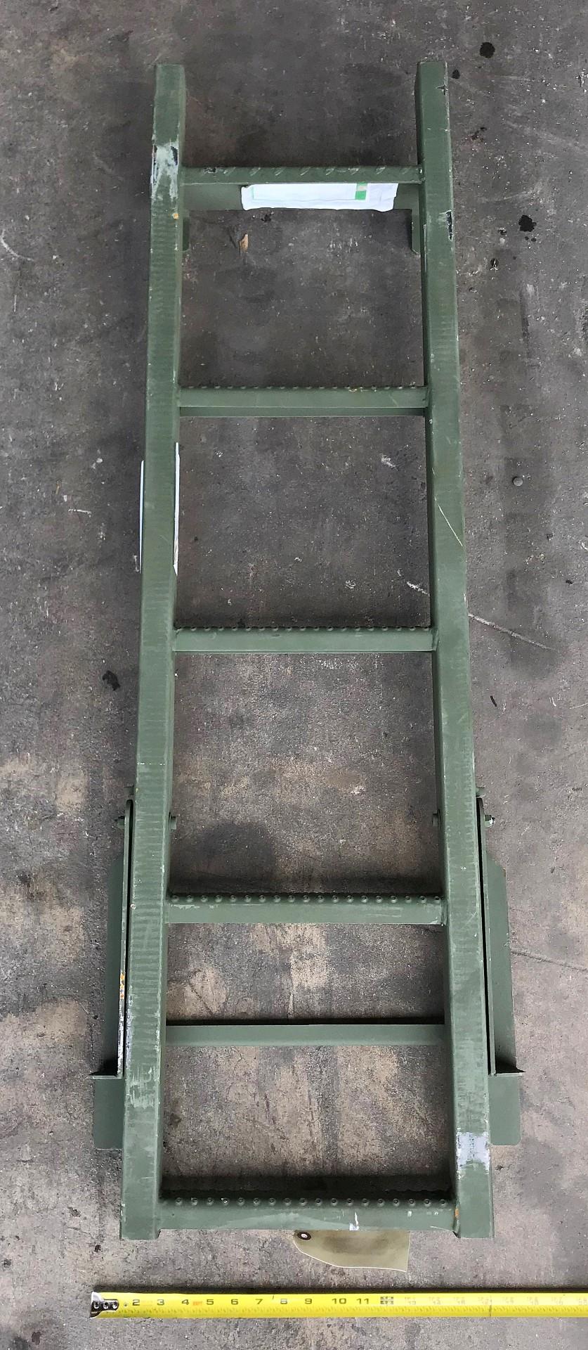 FM-335 | FM-335 LMTV - FMTV Cargo Bed Ladder (13) (Large).JPG