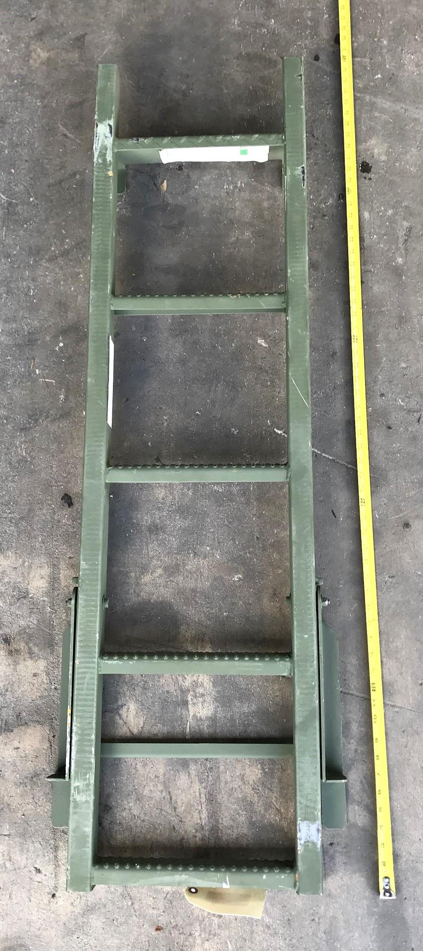 FM-335 | FM-335 LMTV - FMTV Cargo Bed Ladder (15) (Large).JPG
