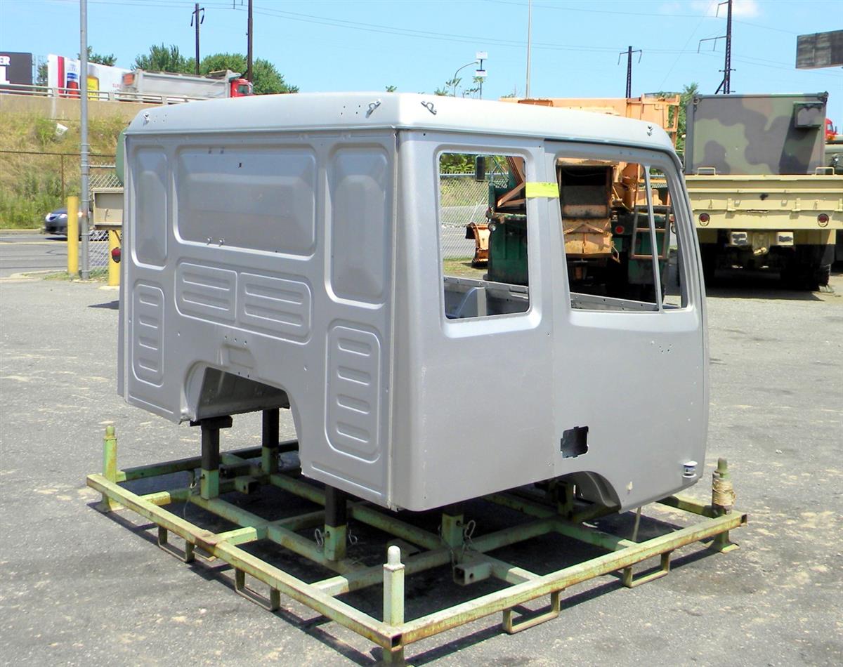 FM-117 | FMTV Cab Silver (9).JPG