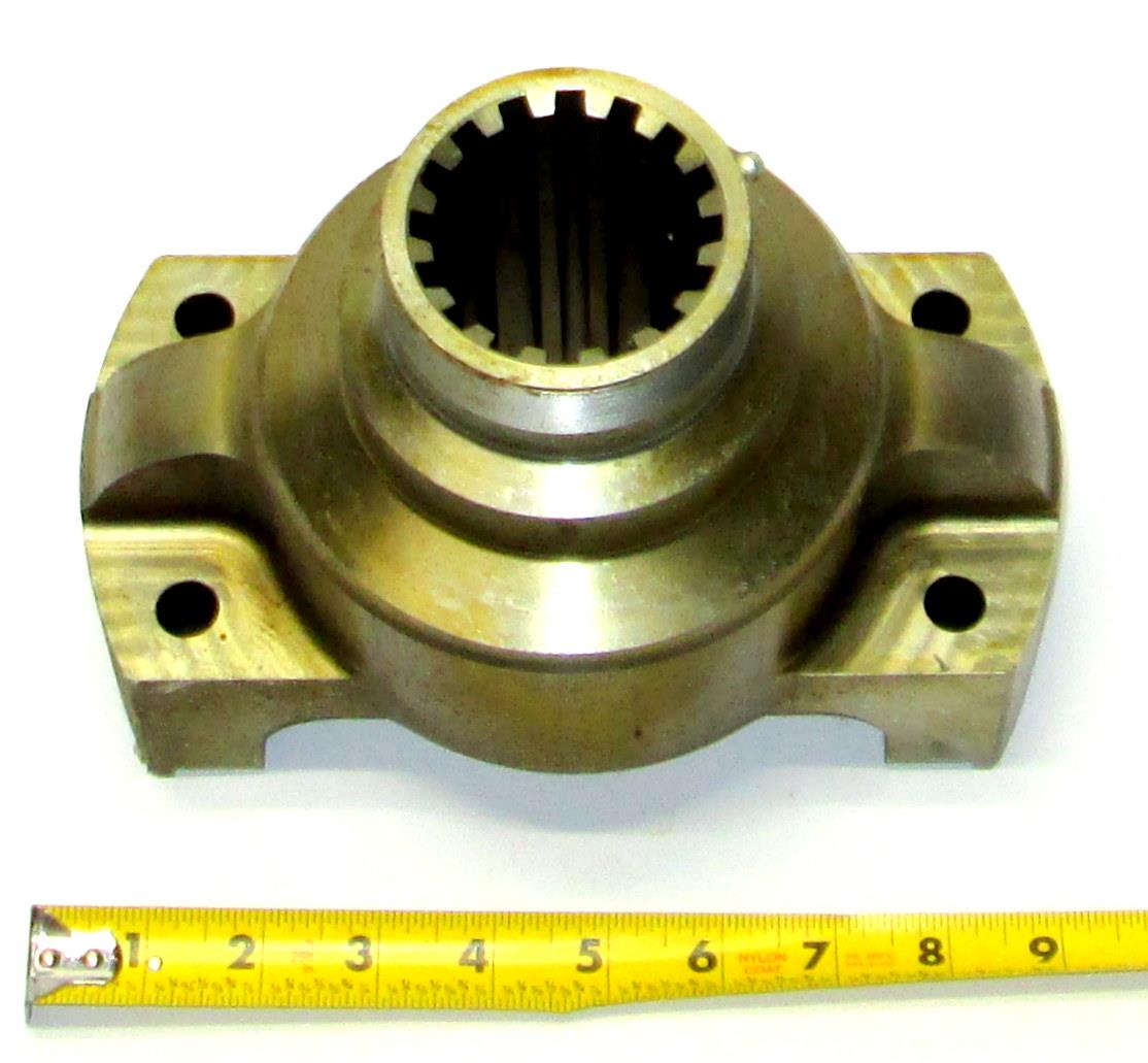 HEM-329 | HEM-329 Center Propellor Shaft Universal Slip Joint Yoke OSHKOSH LVS MK48 and Trailer Family (5).JPG