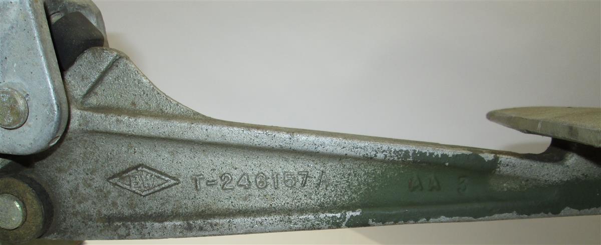 HEM-338 | HEM-338 Treadle Valve Assembly with Brake Pedal HEMTT M978 M983 M984 M984A1 (15).JPG