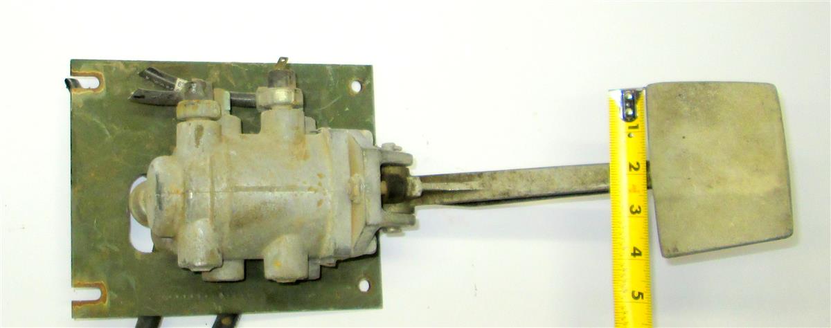 HEM-338 | HEM-338 Treadle Valve Assembly with Brake Pedal HEMTT M978 M983 M984 M984A1 (7).JPG