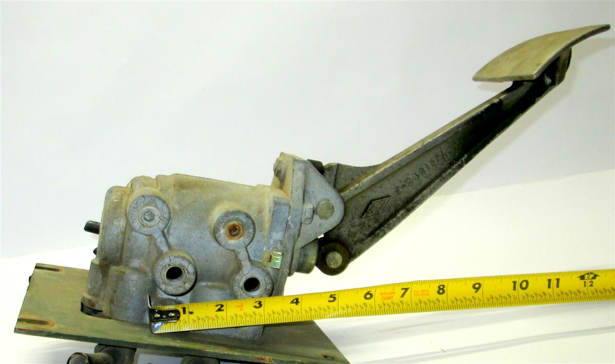 HEM-338 | HEM-338 Treadle Valve Assembly with Brake Pedal HEMTT M978 M983 M984 M984A1 (9).JPG