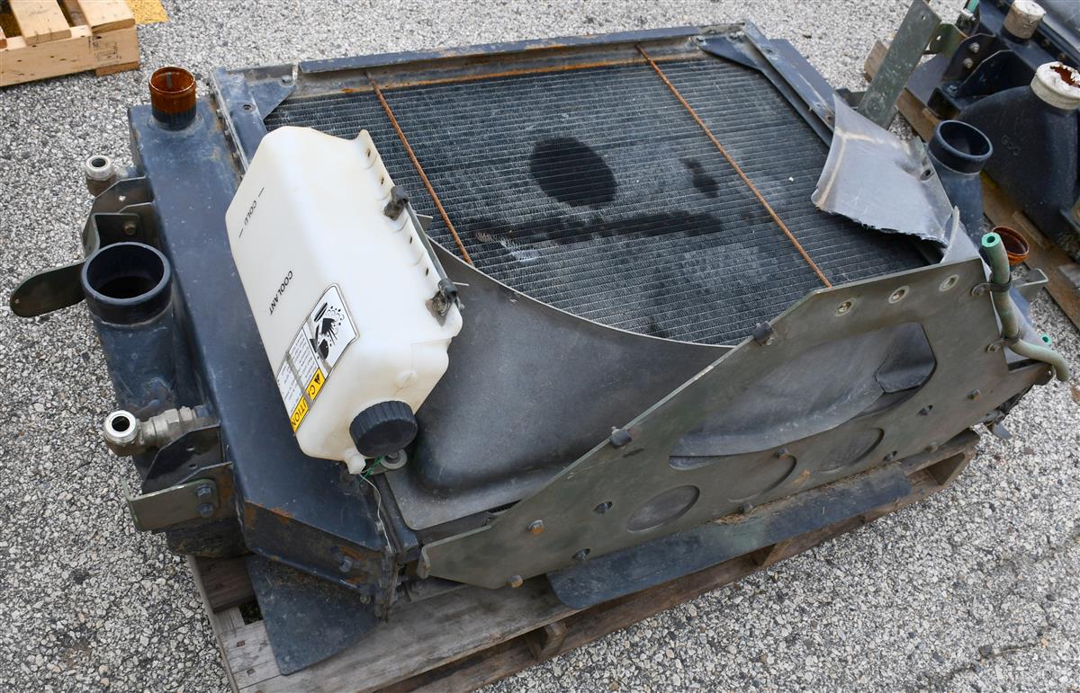 HEM-357 | HEM-357 Radiator Assembly Oshkosh MTVR  (9).JPG