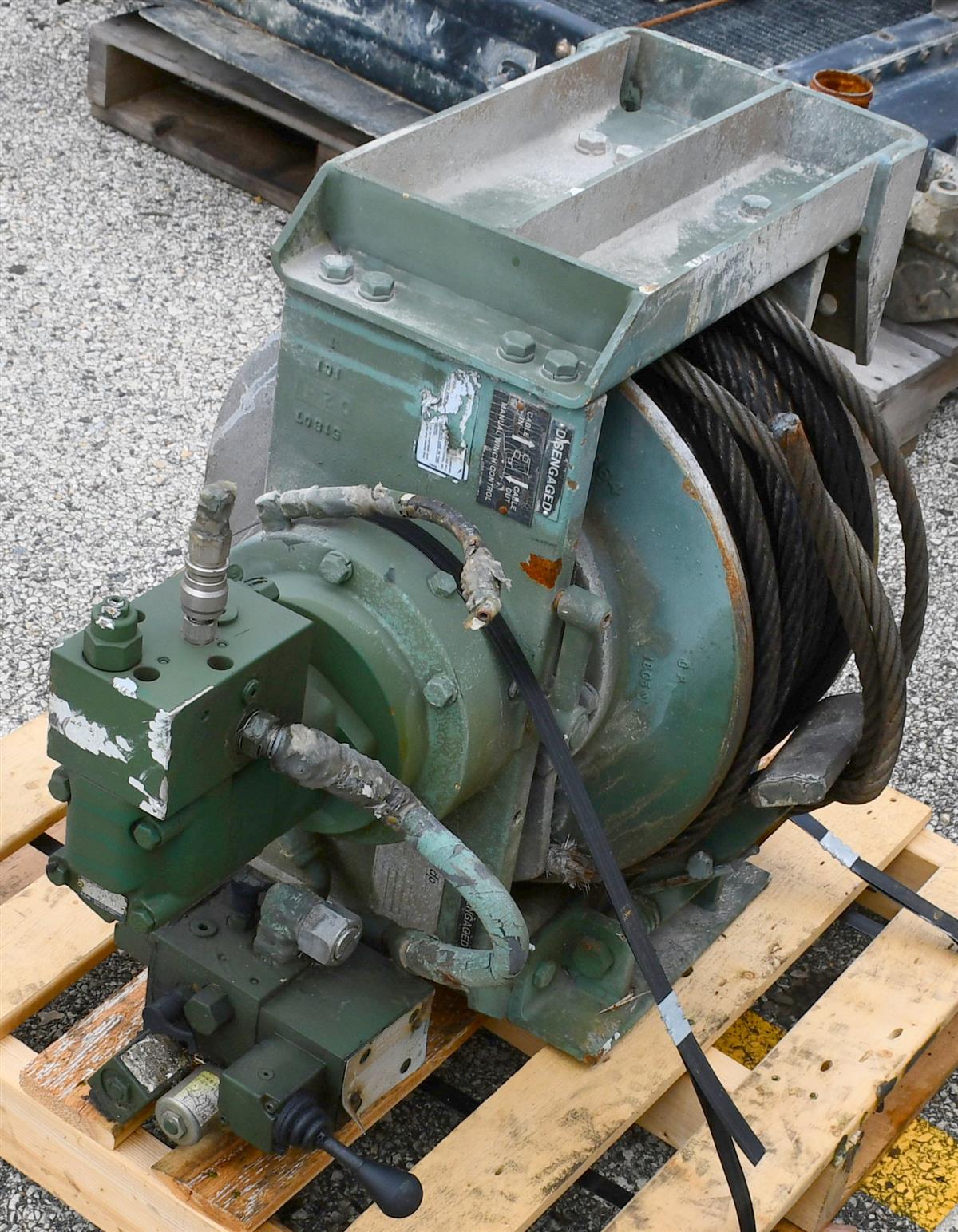 HEM-358 | HEM-358 Winch Assembly Oshkosh MTVR  (2).JPG