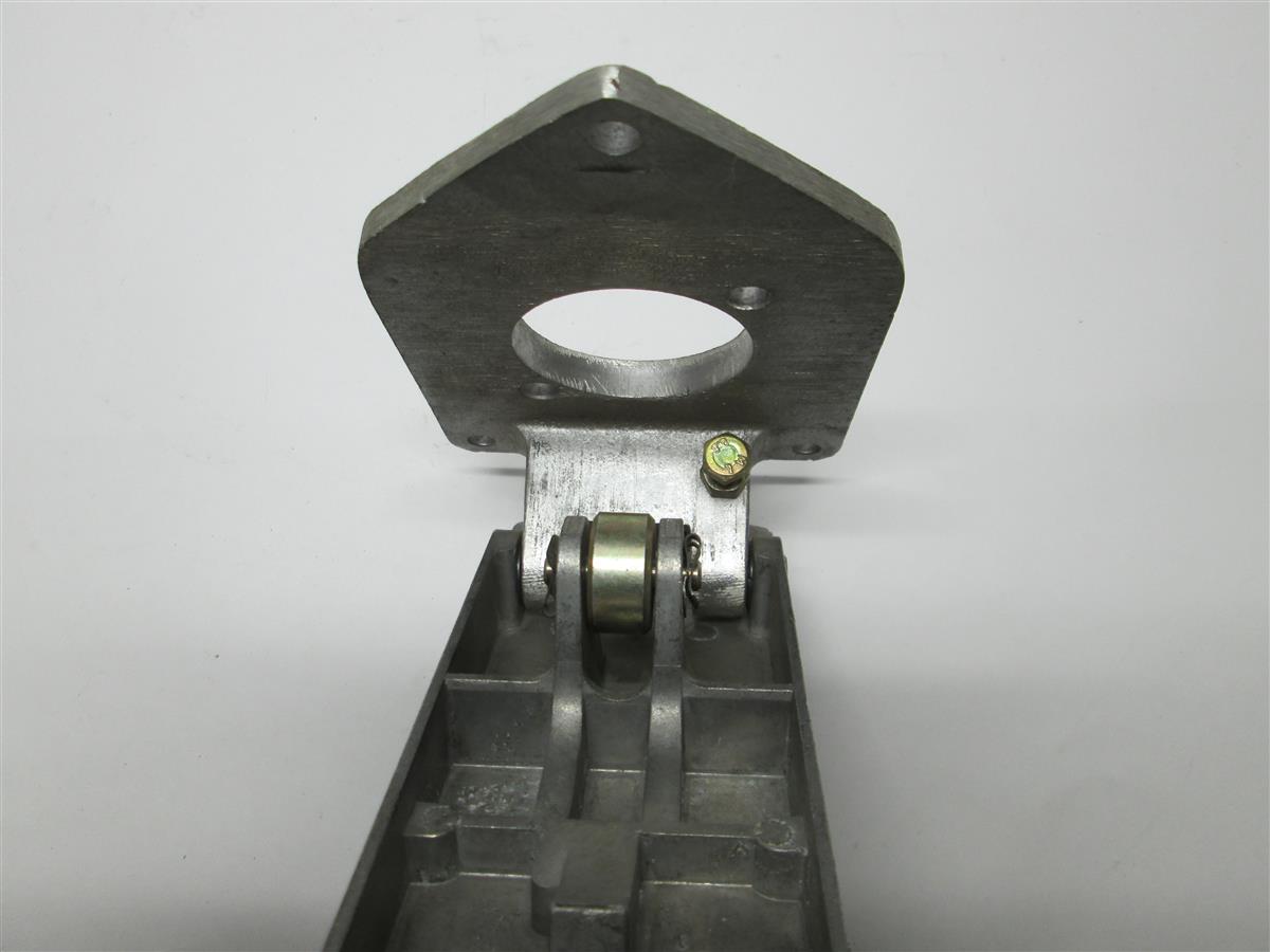 HET-138 | HET-138 Electronic Body Accelerator Pedal with Linkage HET  (4).JPG