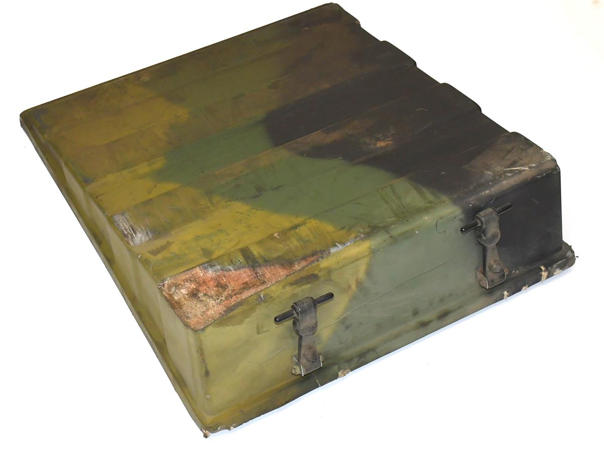 HET-156 | HET-156 Battery Box Cover M1070 (5).JPG