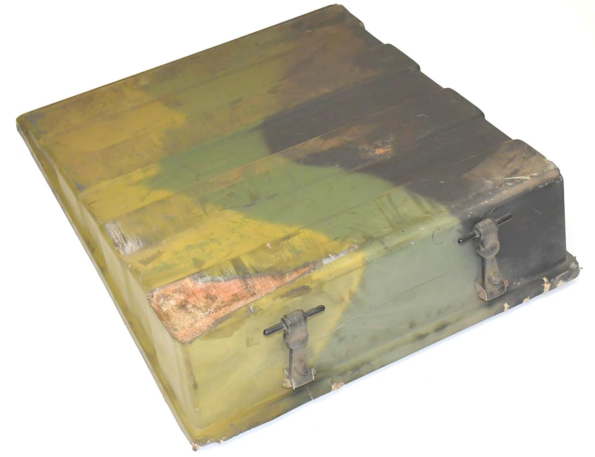 HET-156 | HET-156 Battery Box Cover M1070 (6).JPG