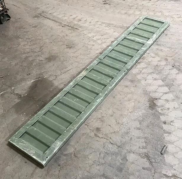 HM-1037 | HM-1037  2-Door HMMWV Cargo Bulkhead Divider Without Brackets(Green) (2).jpeg