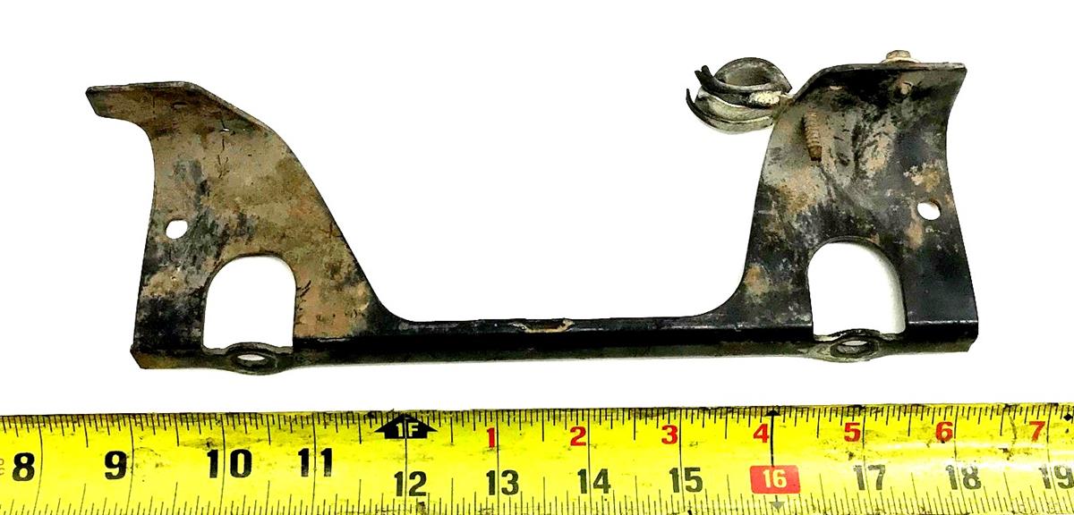 HM-1103 | HM-1103 6.2L Fuel Injection Line Bracket HMMWV  (4)(USED).jpg