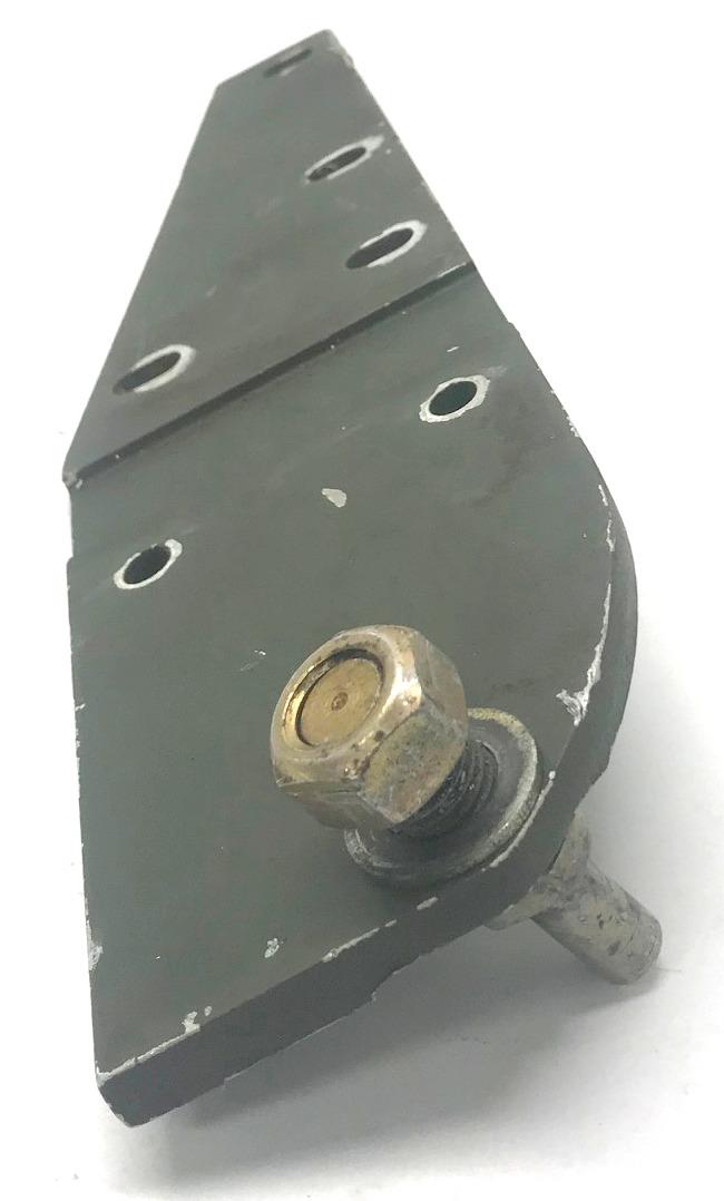 HM-1207 | HM-1207  Sponson Left Support Bracket (4).jpg