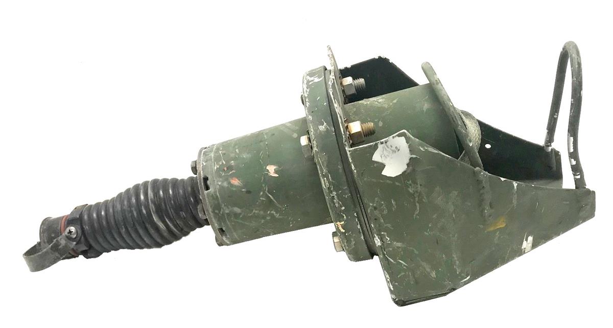 HM-1297 | HM-1297  Radio Antenna With Mounting Bracket Assembly HMMWV  (2).jpg