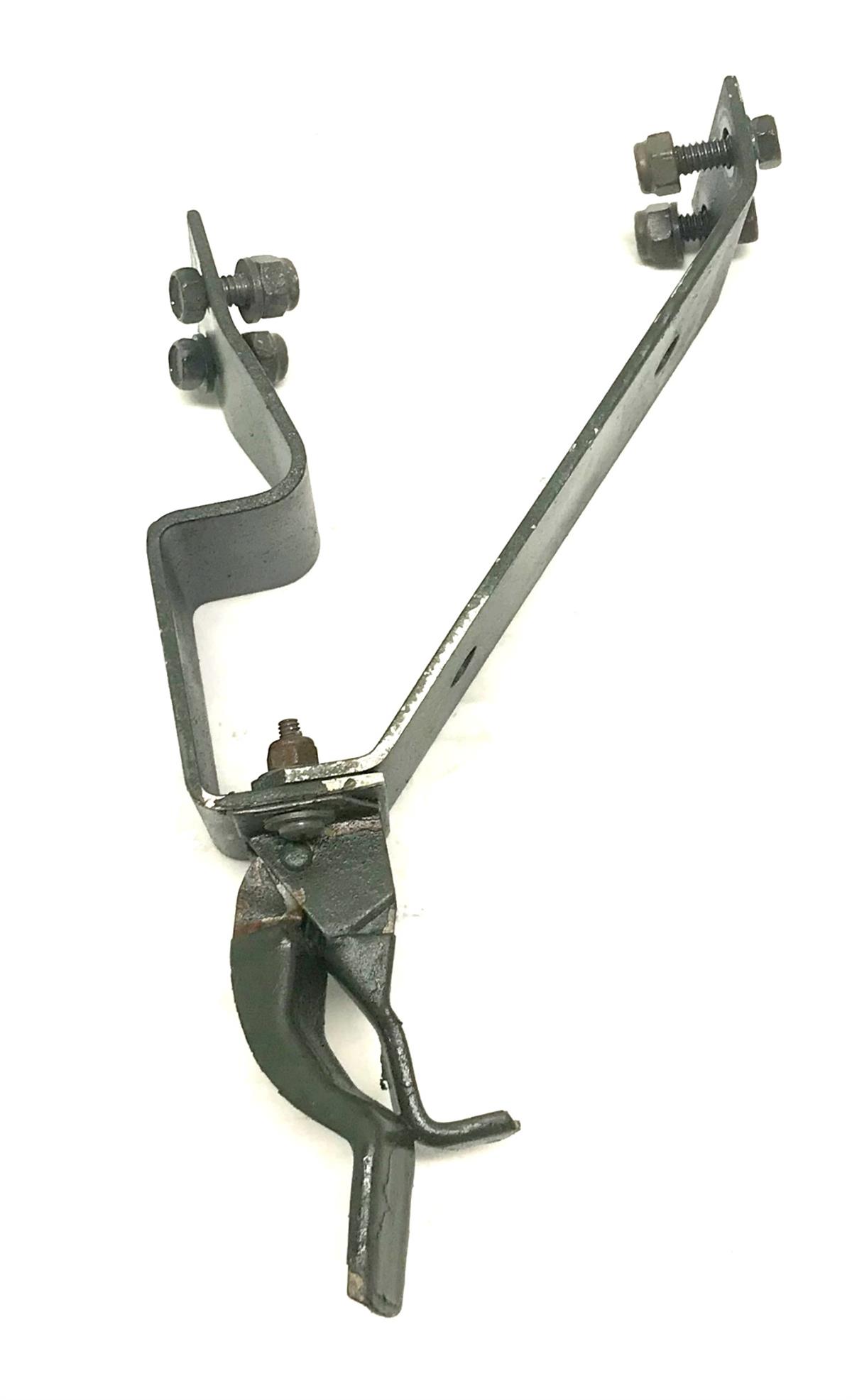 HM-1298 | HM-1298  M16M203 HMMWV Rifle Mount Recoilless Locking Clamp NOS (4).jpg