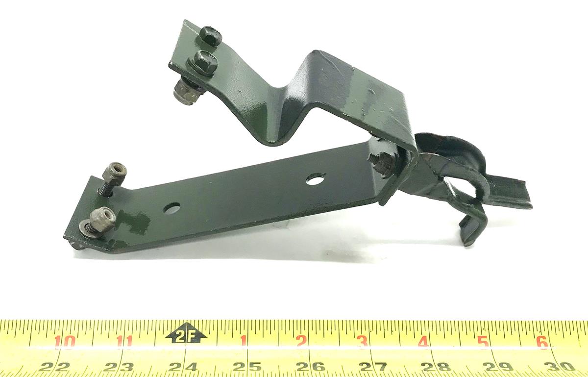HM-1298 | HM-1298  M16M203 HMMWV Rifle Mount Recoilless Locking Clamp NOS (8).jpg