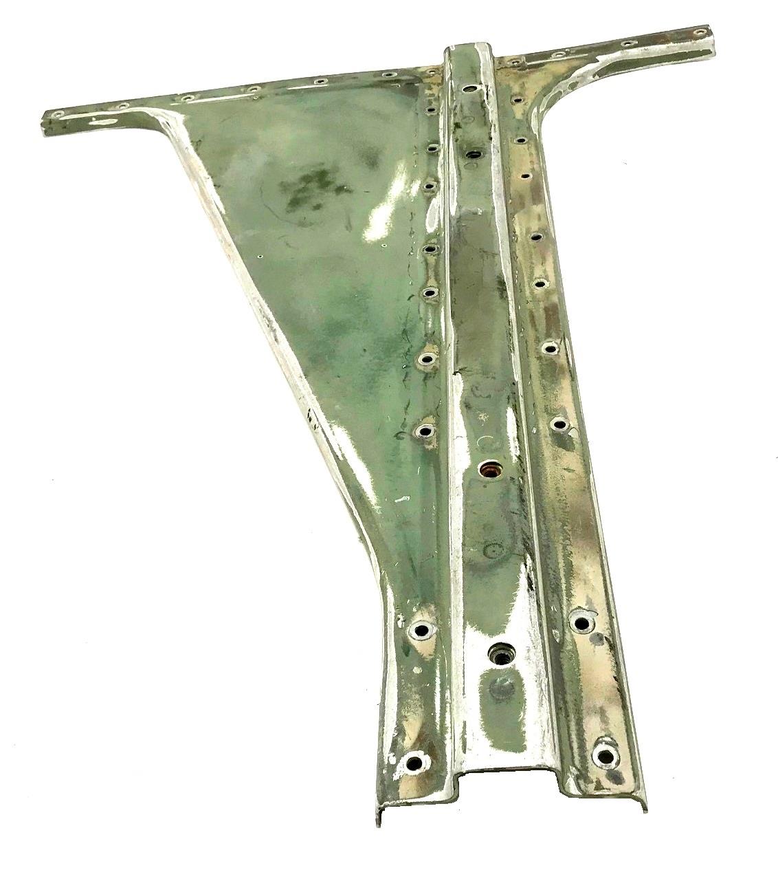 HM-1317 | HM-1317  Right Side Door Pillar Panel HMMWV  (3)(USED).jpg