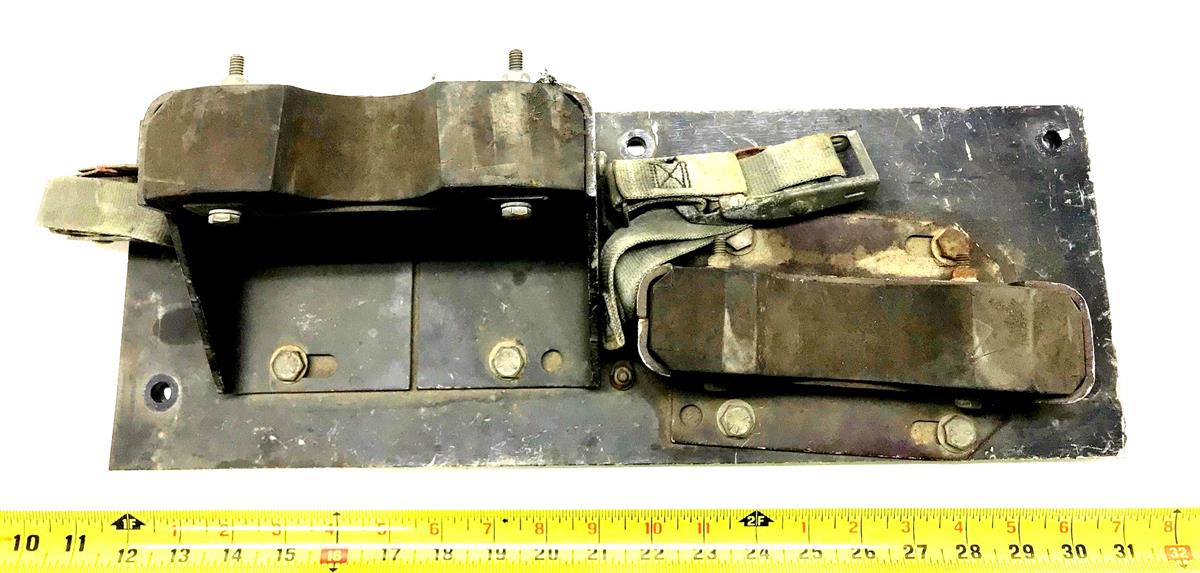 HM-1391 | HM-1391  Front Gun Mount Plate Assembly HMMWV (1)(USED).jpg