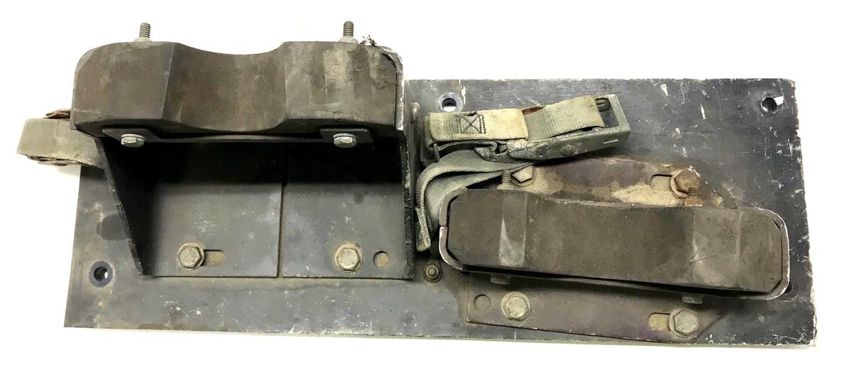 HM-1391 | HM-1391  Front Gun Mount Plate Assembly HMMWV (3)(USED).jpg