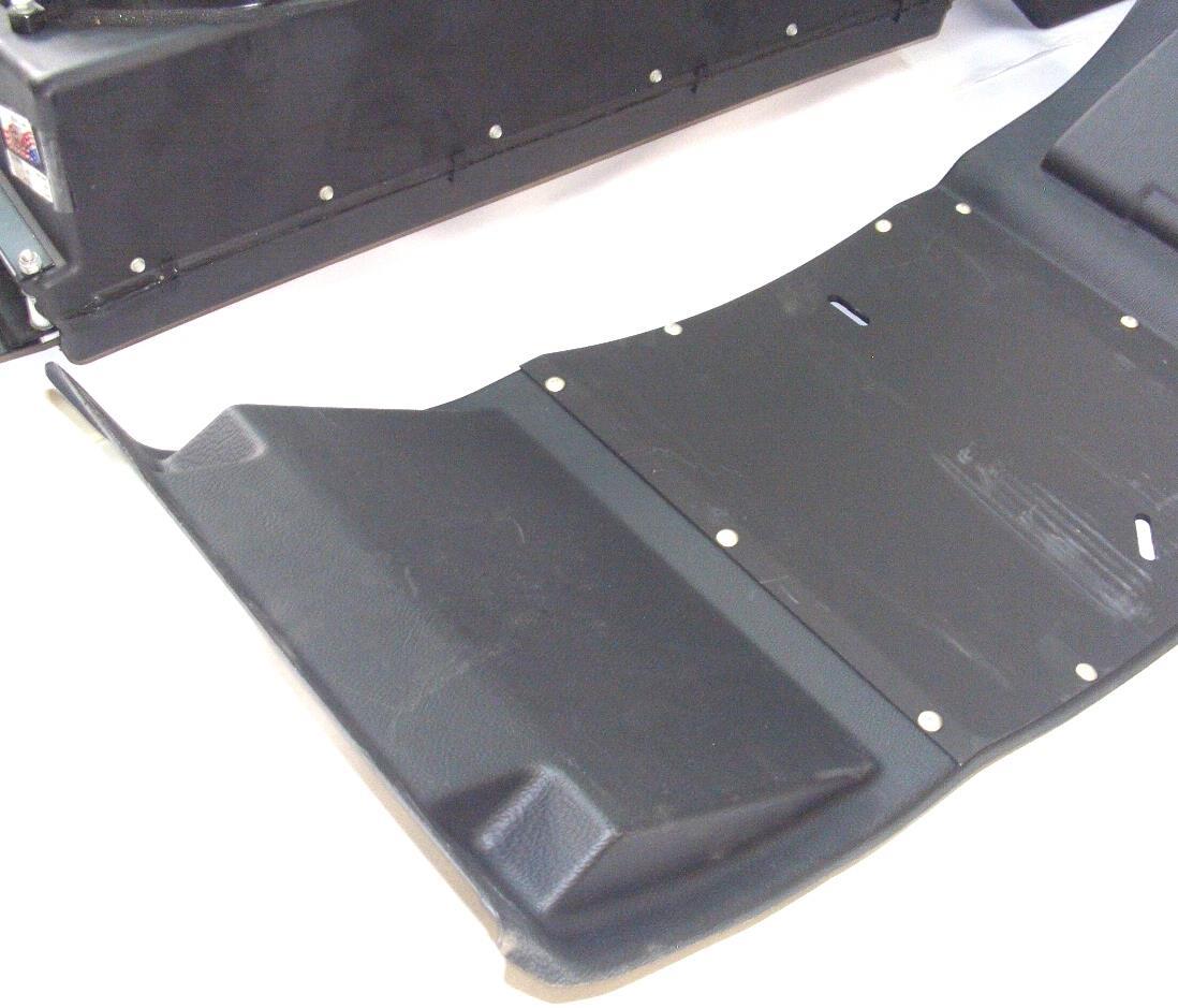 HM-1559 | HM-1559 Air Conditioner Right Side Rear Condenser Kit Wheel Well Mounted HMMWV 4.JPG