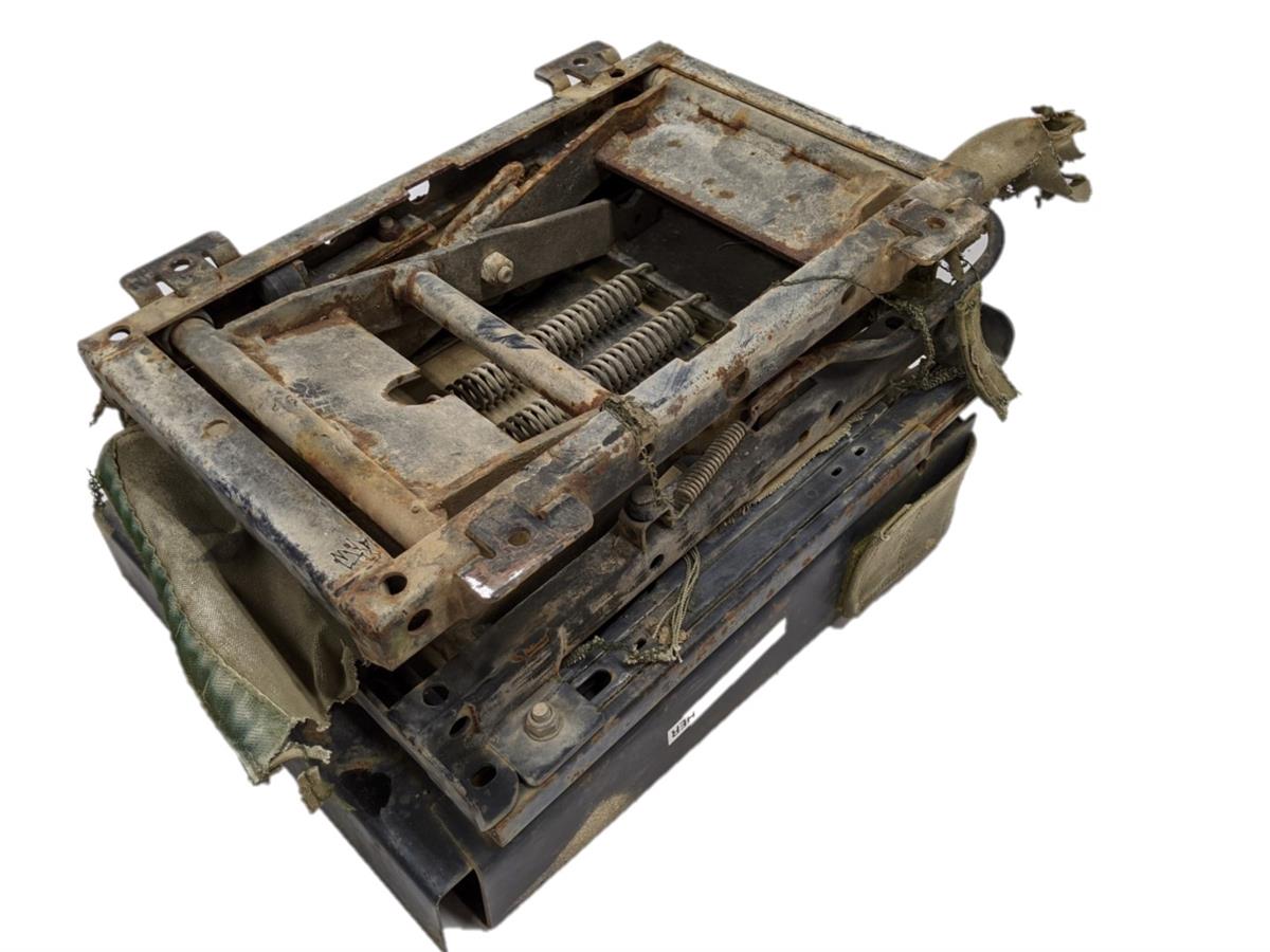 HM-1579 | HM-1579 Adjustable Seat Base (10).jpg